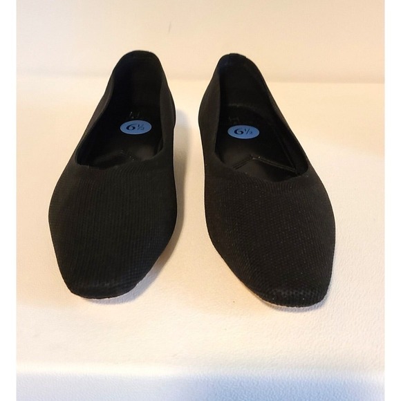 Halston Woman’s size 6.5 Broadway knit black Flats DRESS OR CASUAL SHOES - Picture 2 of 10